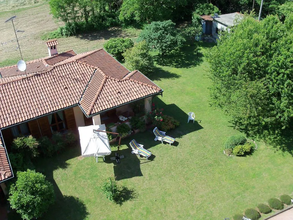 Bed&Breakfast Il Ciliegio Fiorito Bed & Breakfast Somma Lombardo Italy